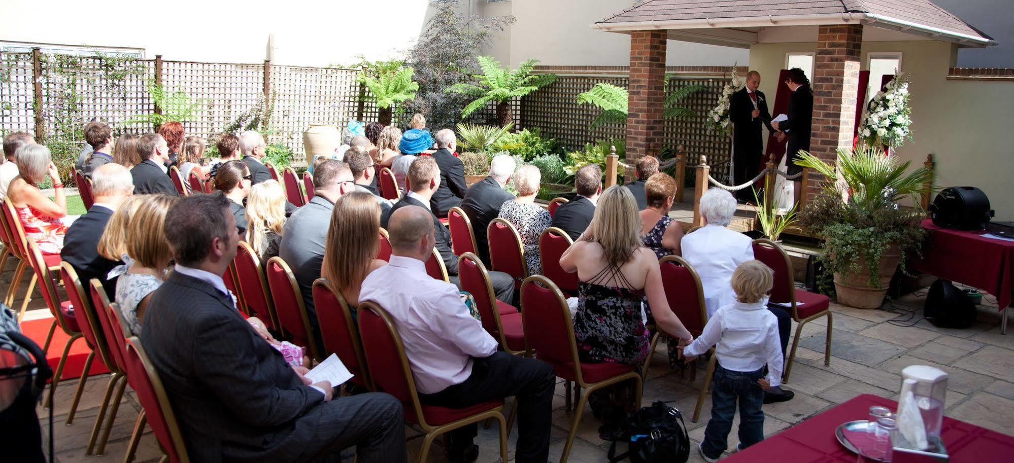 King Charles Hotel Gillingham  Bagian luar foto