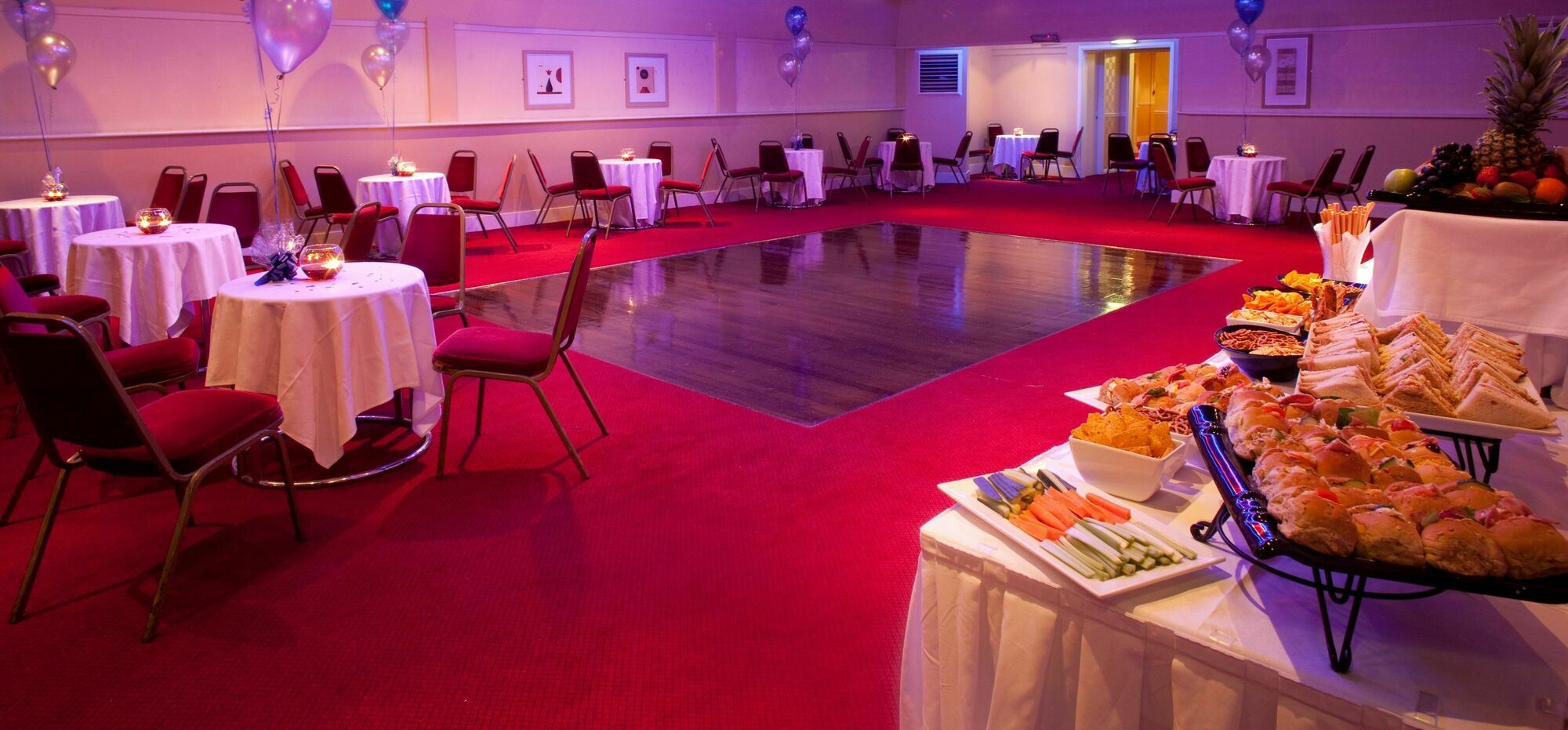 King Charles Hotel Gillingham  Bagian luar foto