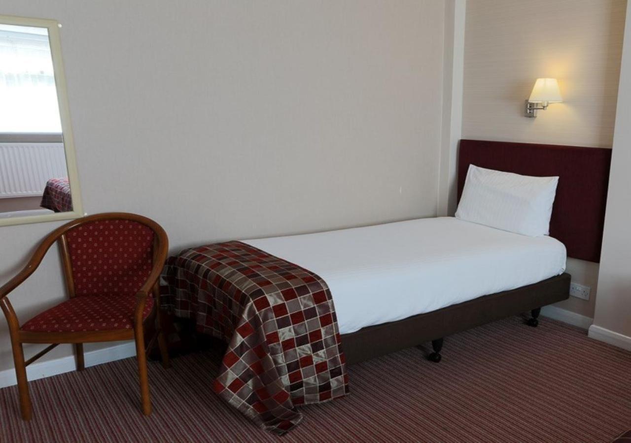 King Charles Hotel Gillingham  Bagian luar foto